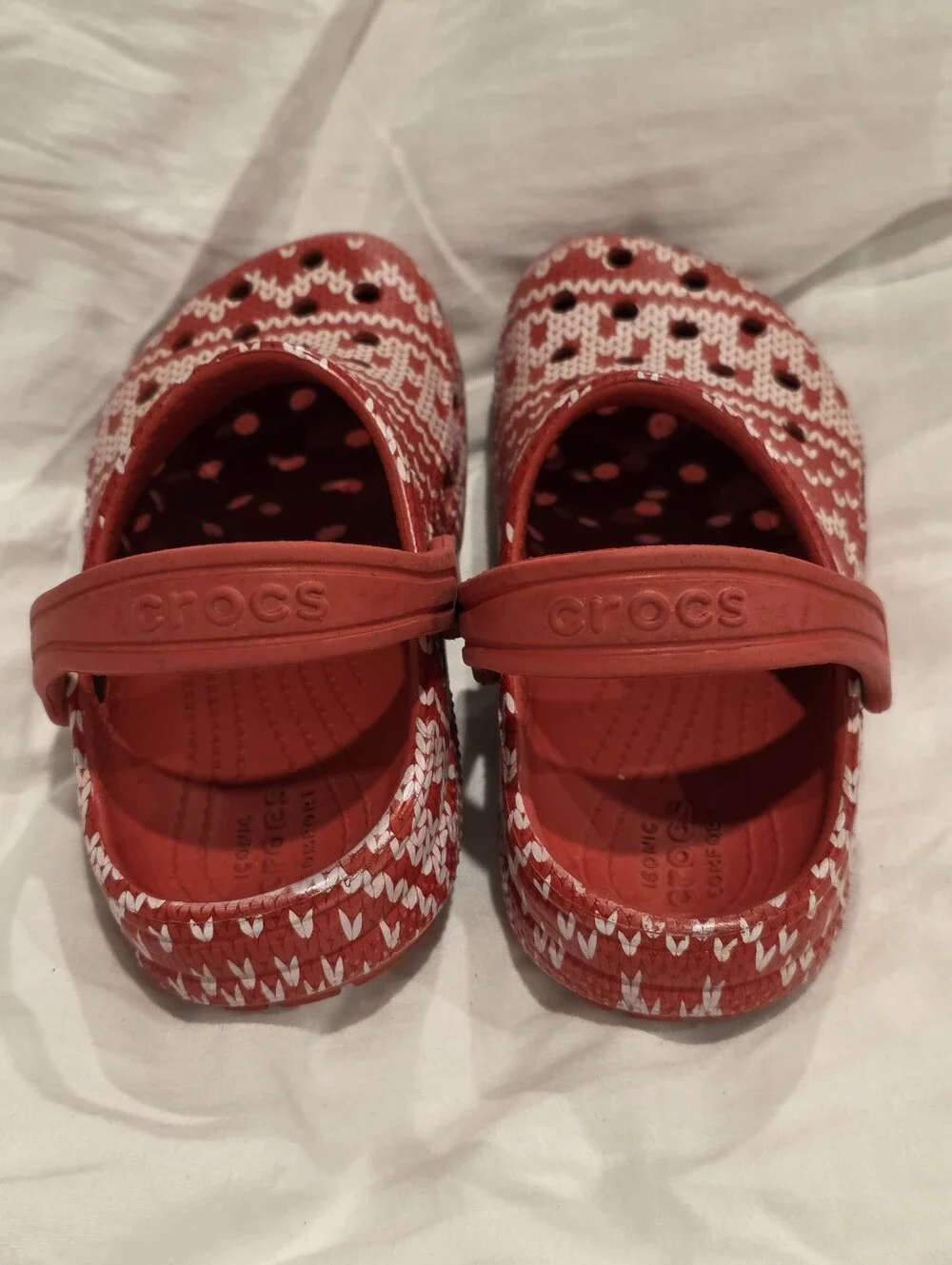 Crocs Classic Holiday Red White Sweater Clogs Slip-On Youth Kids Size C 13